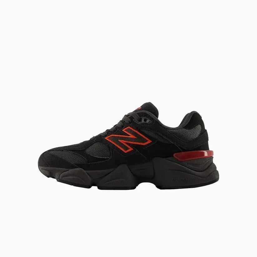 Baskets unisexes New Balance 9060 noires et rouges