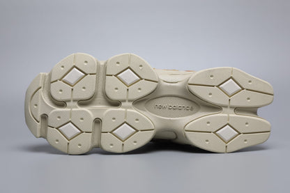 Brògan-spòrs unisex New Balance 9060 Bone Sparrow