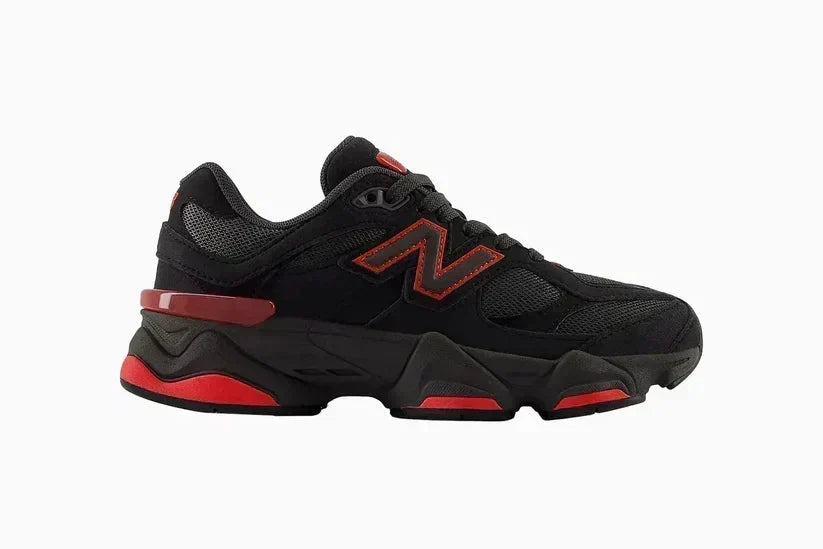 Baskets unisexes New Balance 9060 noires et rouges