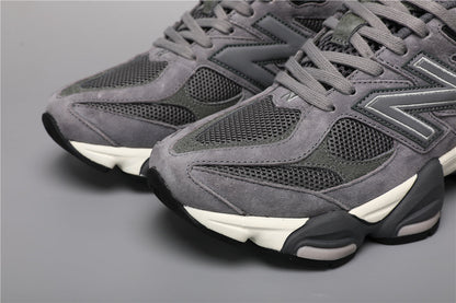 Unisex tenisky New Balance 9060 šedočerné